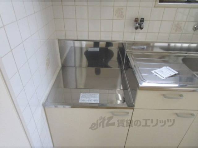 キッチン　コンロ置場
