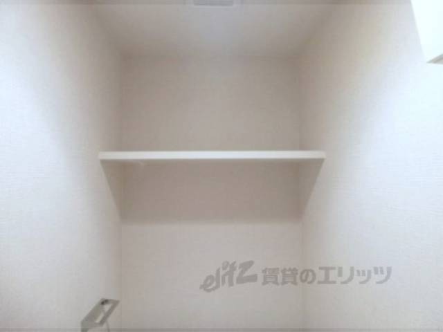 トイレ　トイレ内収納