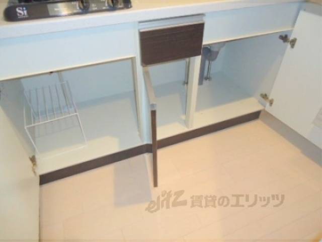 キッチン　キッチン下部収納