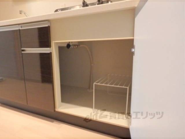 キッチン　キッチン下部収納