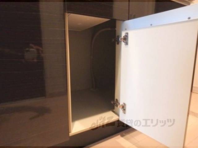 キッチン　キッチン下部収納