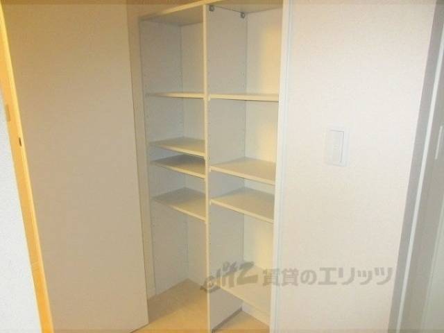 リビング　収納