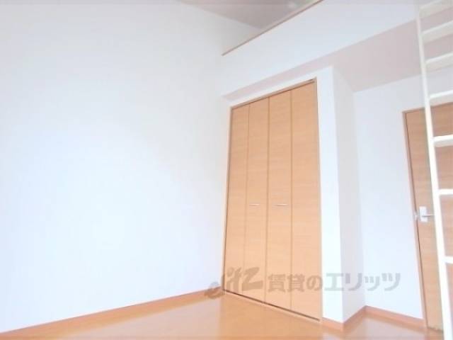 洋室　西側ロフト付洋室