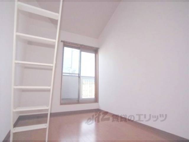 洋室　東側ロフト付洋室