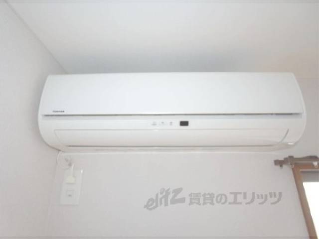 エアコン　リビング