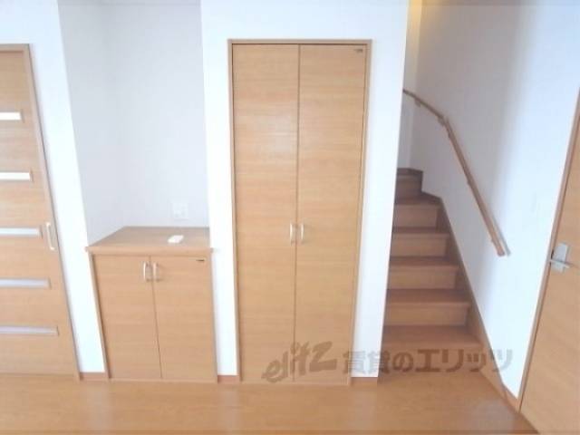 リビング　収納