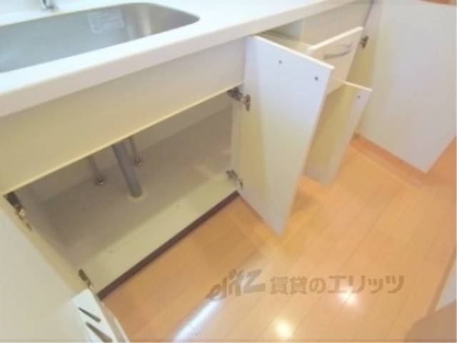 キッチン下部収納