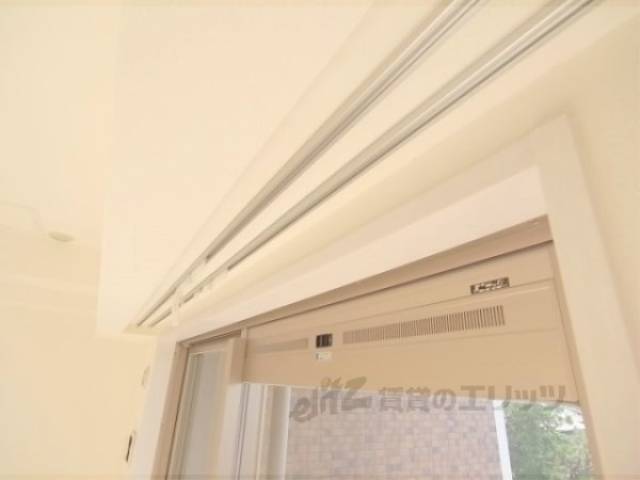 カーテンレール