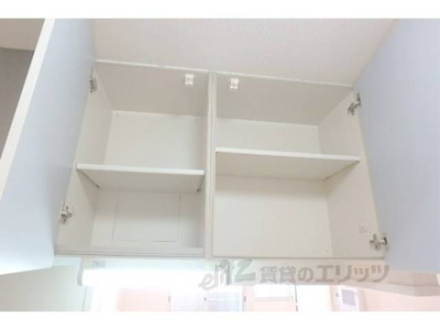 キッチン　上収納