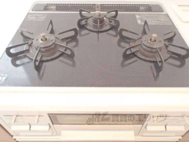 キッチン　ガス3口コンロ