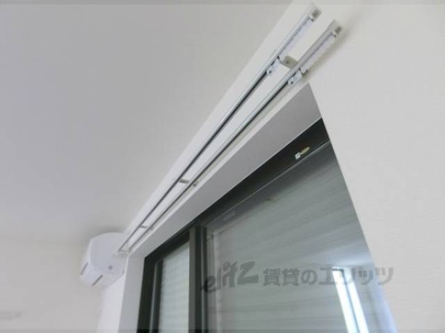 カーテンレール