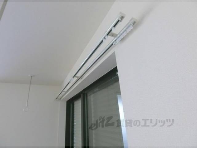 カーテンレール