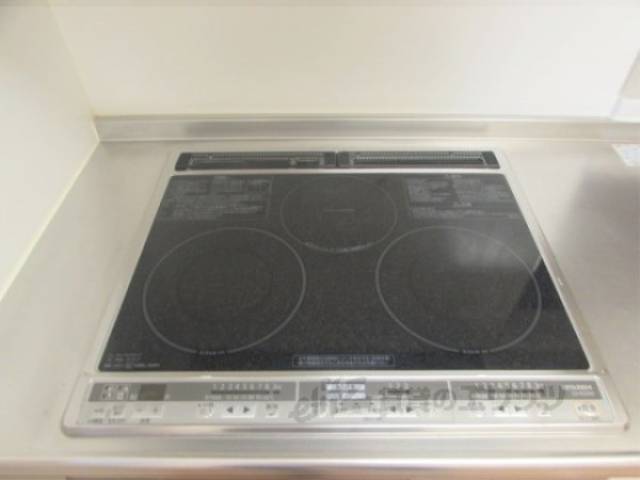 キッチン　コンロ