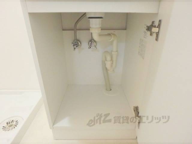 洗面所　下部収納