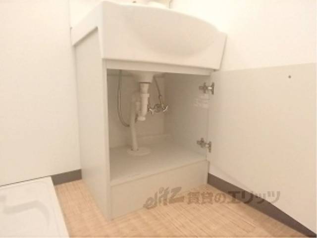洗面所　収納