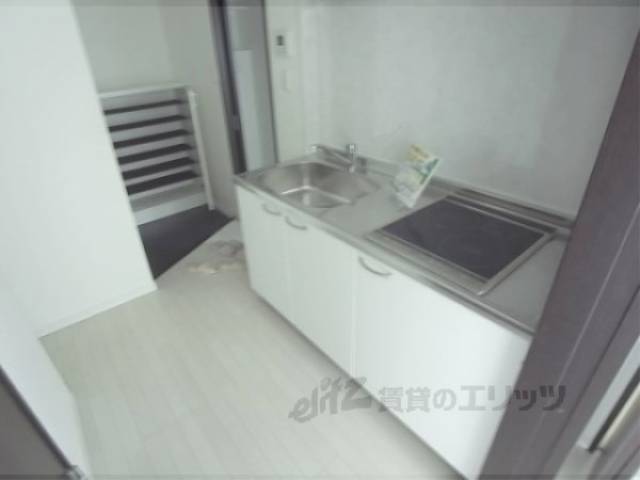 キッチン　洋室1