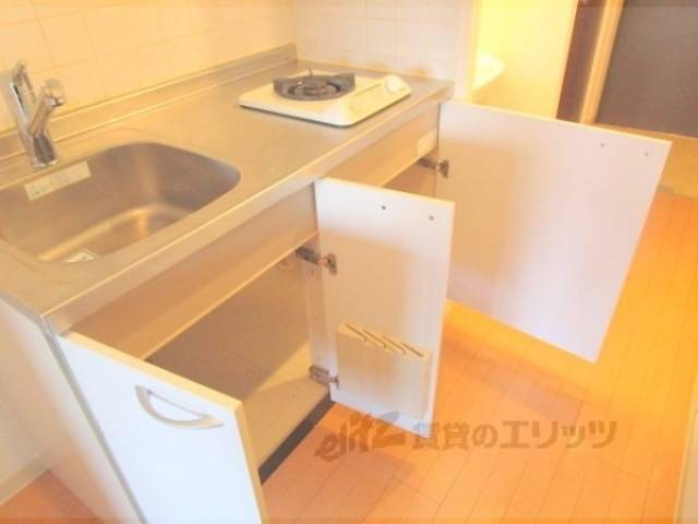 キッチン　キッチン下部収納