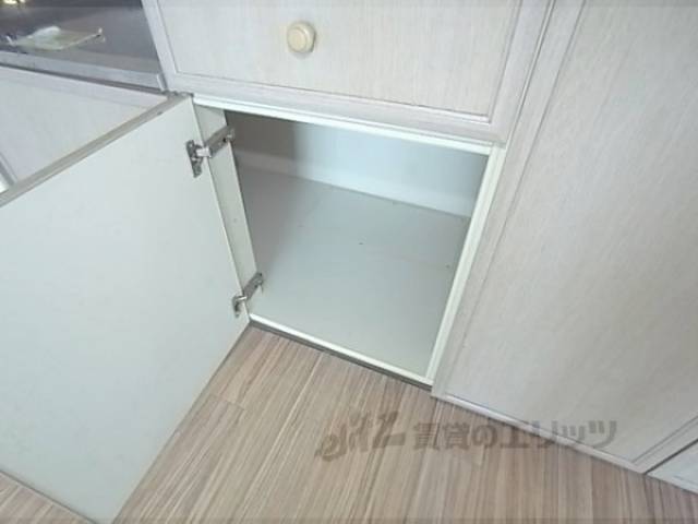 キッチン　収納