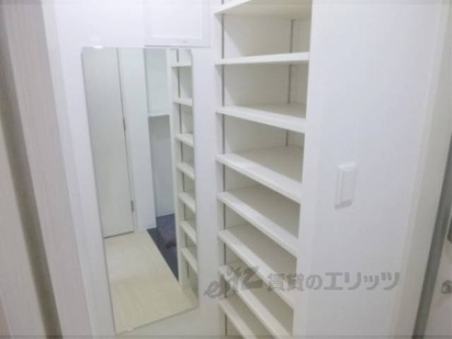 下駄箱　とても広い下駄箱です・