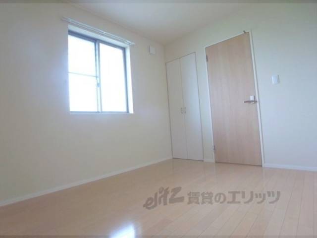 洋室　玄関横の洋室