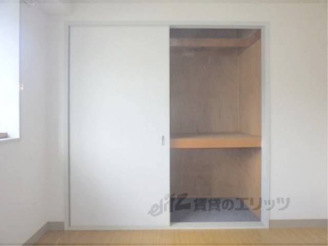 収納　インターホン