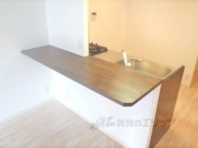 カウンターキッチン　カウンターがあります。