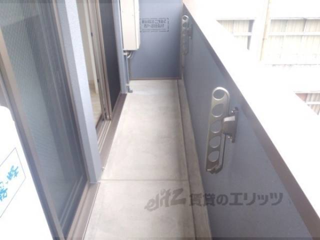 ベランダ　物干し