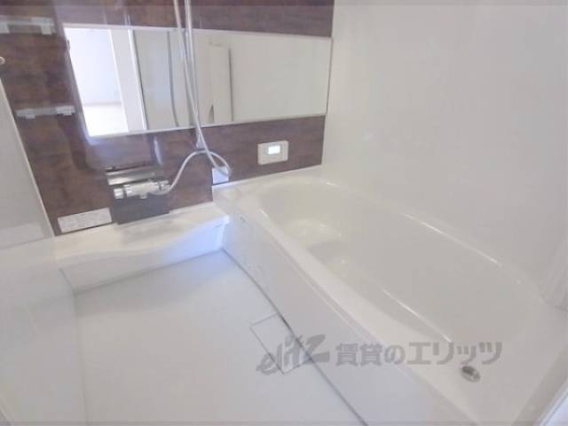 風呂　大きな一坪風呂です・