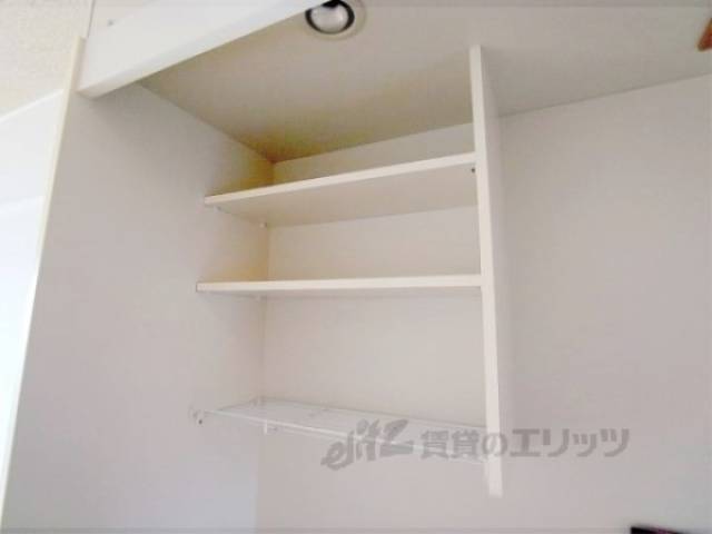 キッチン　上部棚