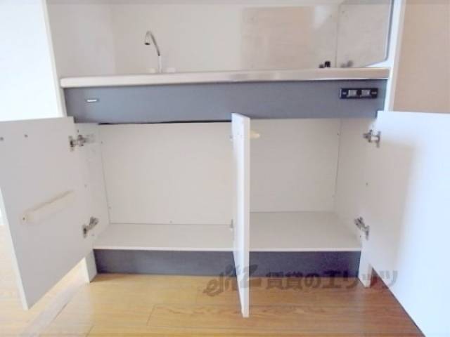 キッチン　下部収納