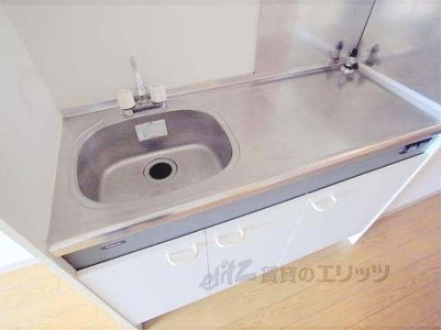 キッチン　広くて使いやすいですよ。