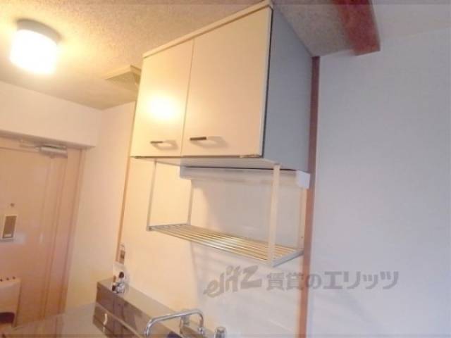 キッチン　上部棚