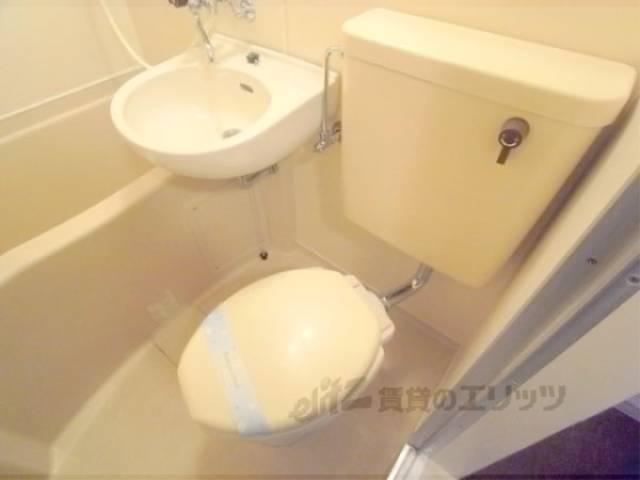 ユニットバス　トイレ