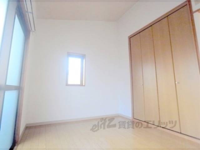 居室　日当たり良好です。