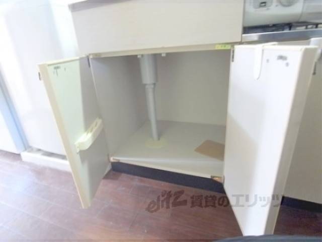 キッチン　キッチン下部収納