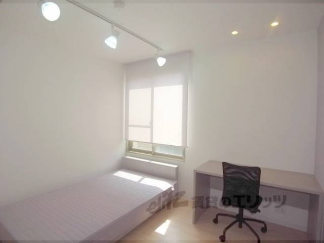 洋室　シンプルなお部屋です。
