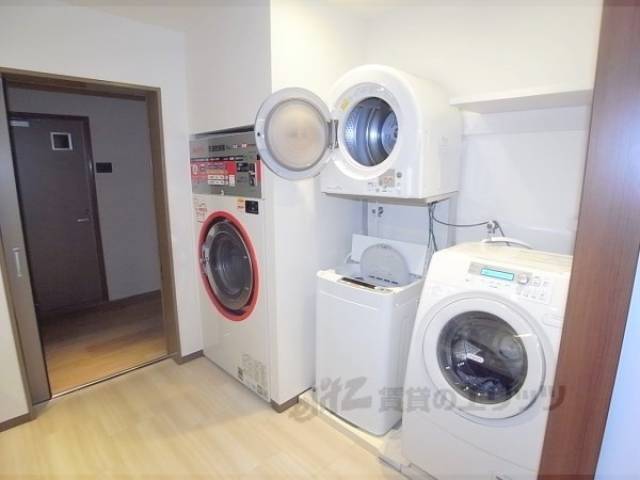 洗濯機置場　共用スペース