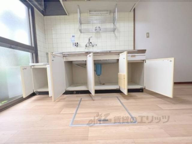 キッチン　下部収納