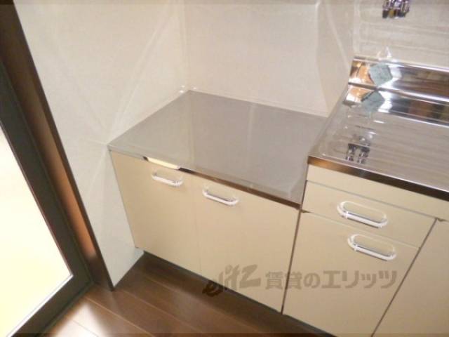 キッチン　コンロ台