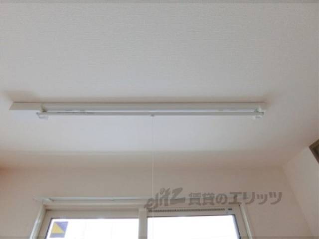 収納　室内物干し