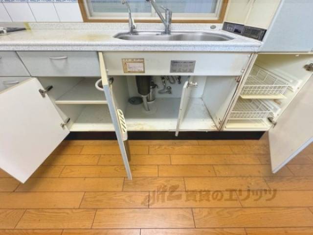 キッチン　下部収納