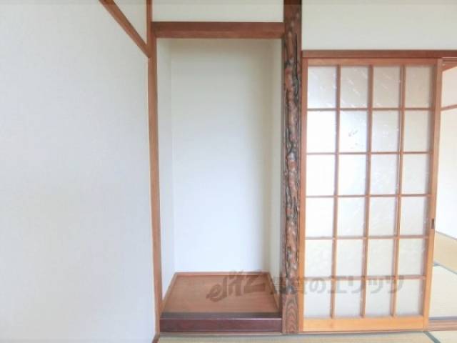 2階西側和室 床の間