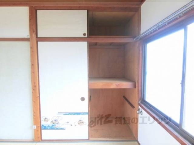 収納　2階西側和室