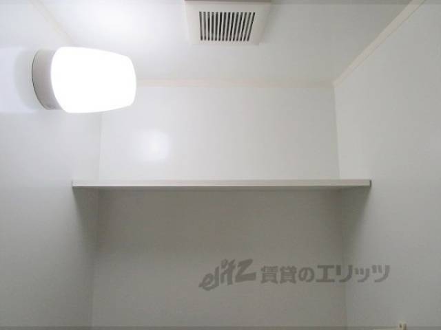トイレ棚