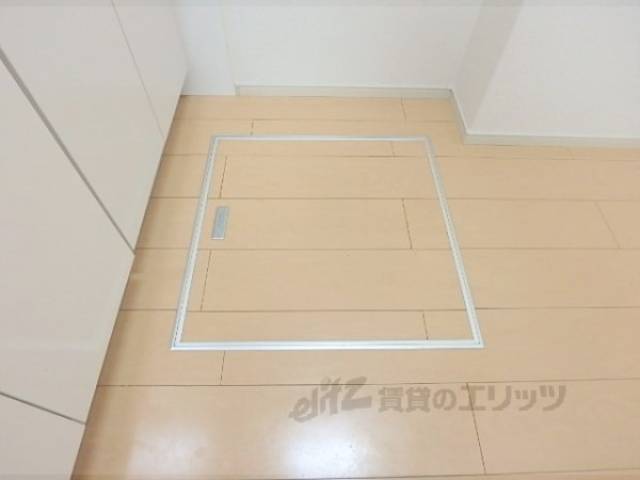キッチン　床下収納