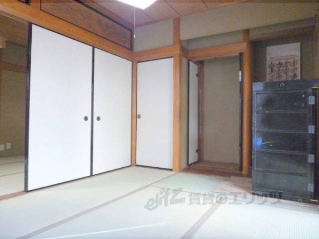 和室　１階玄関側和室