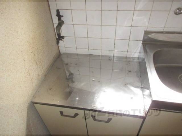 キッチン　コンロ置き場