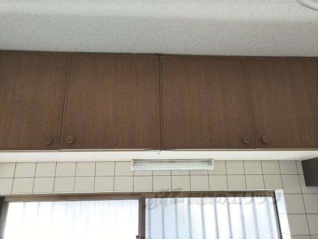 キッチン　収納上部