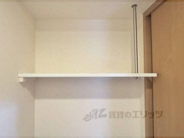 収納　トイレ上