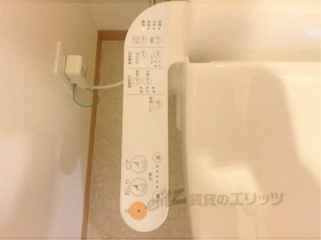 トイレ　ウォシュレット